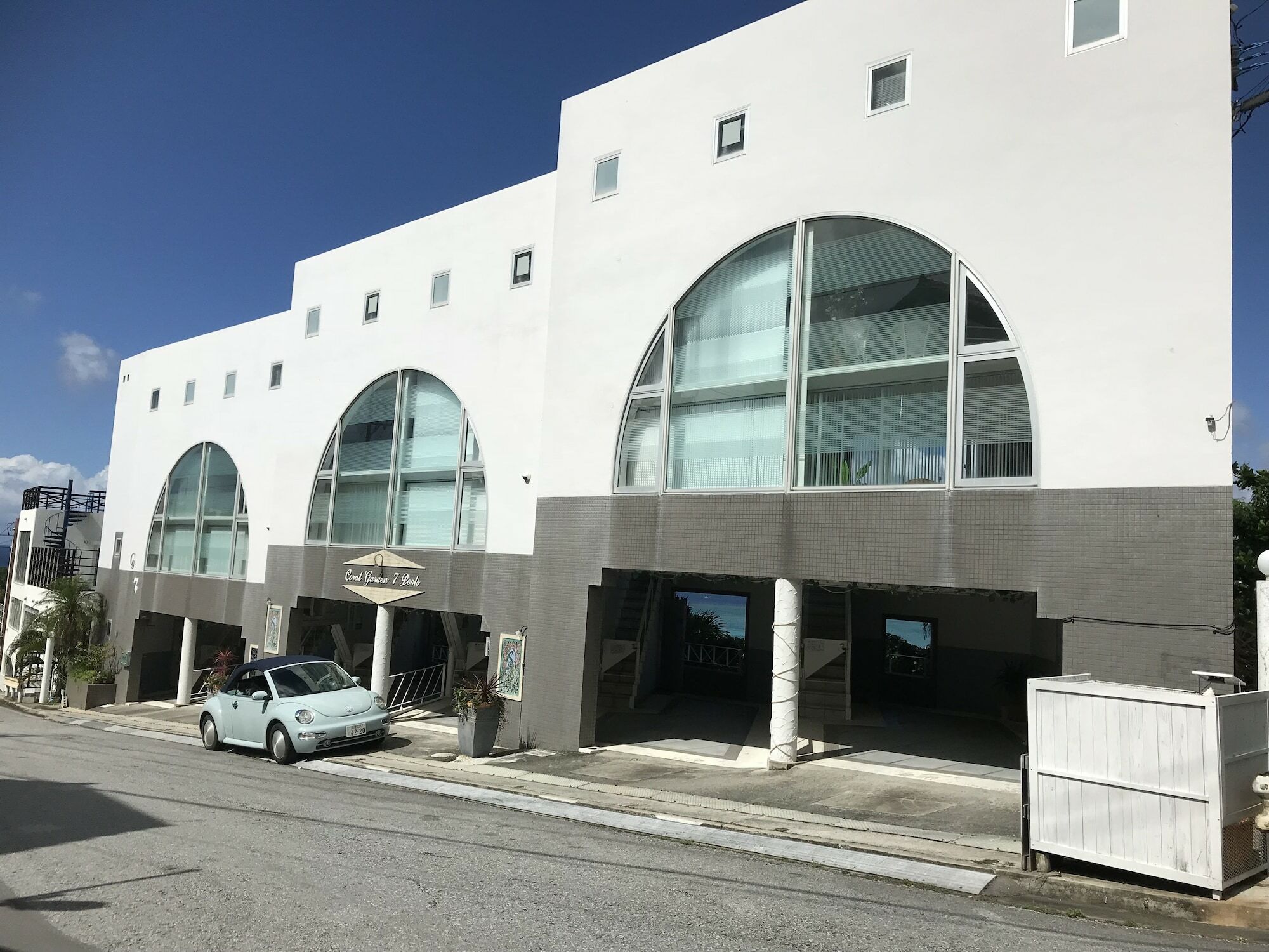 読谷村コーラルガーデン セブン プールスアパートメント エクステリア 写真